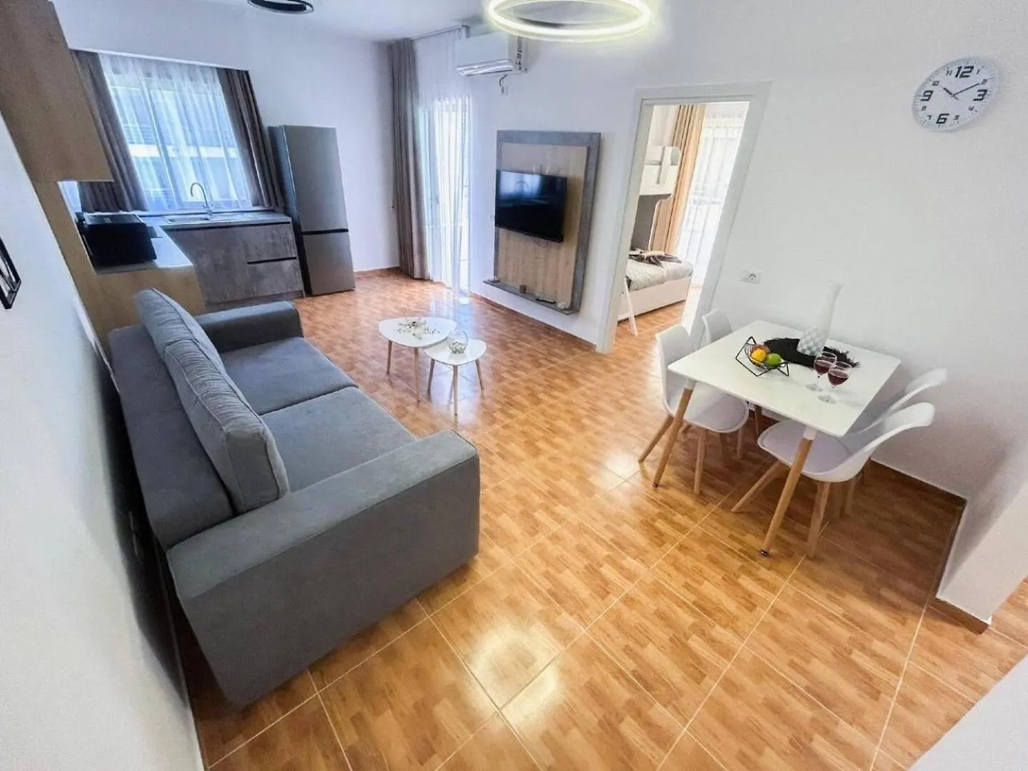 Comfort Seaside Apartment By Adriatic Living Golem  Albania