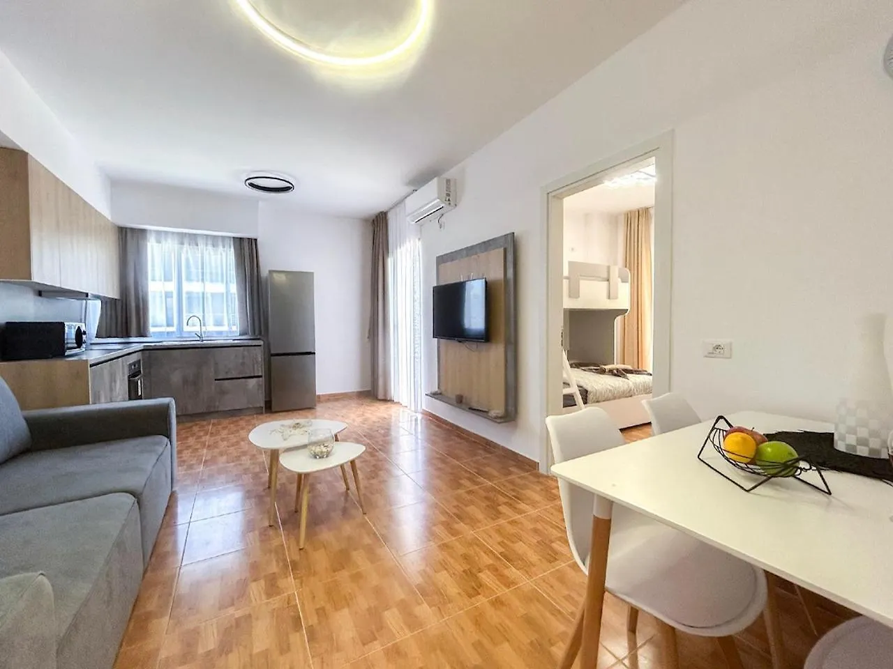 Apartment Sea View Apartman Qerret Golem