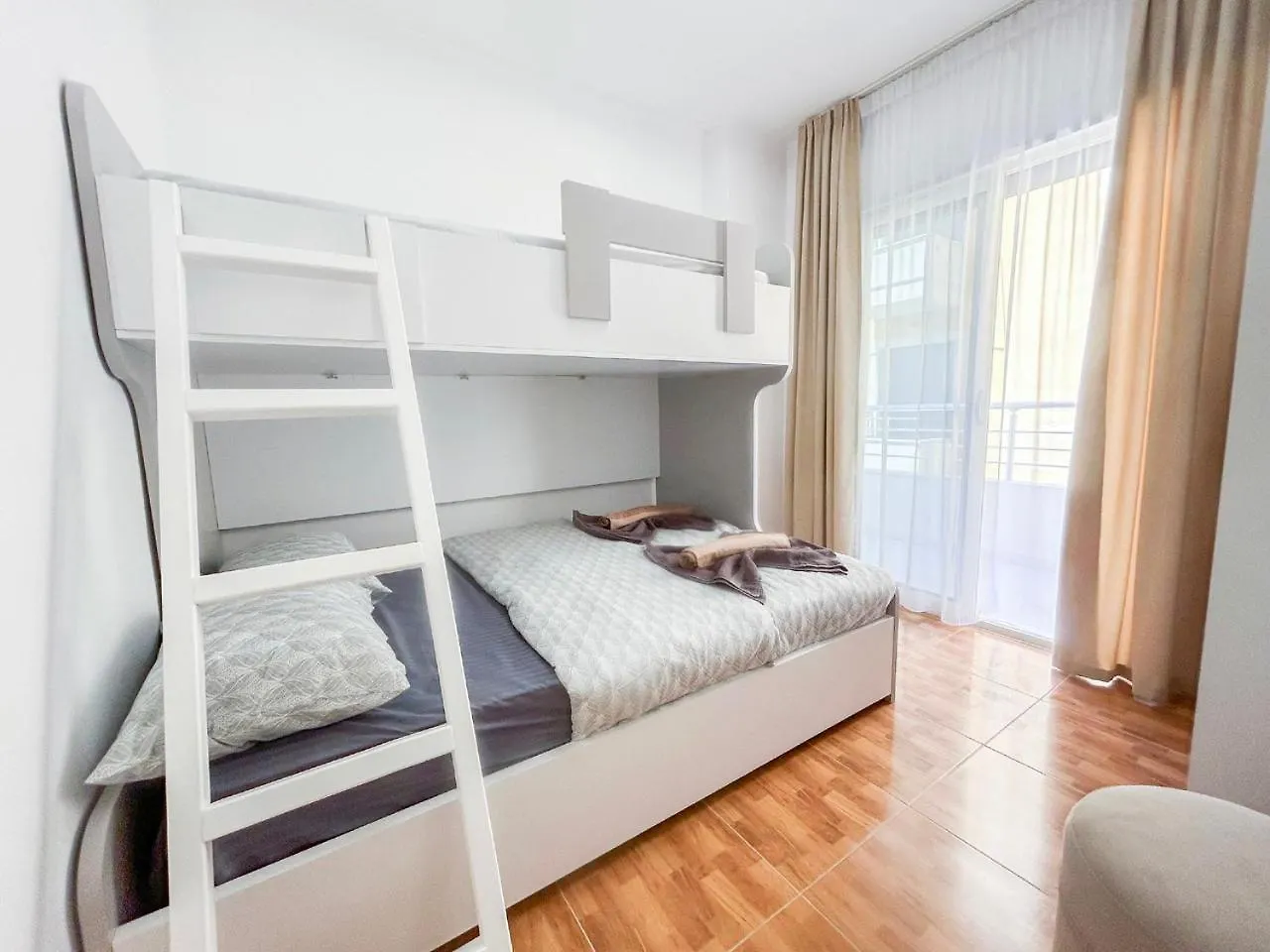 Apartment Sea View Apartman Qerret Golem  Albania