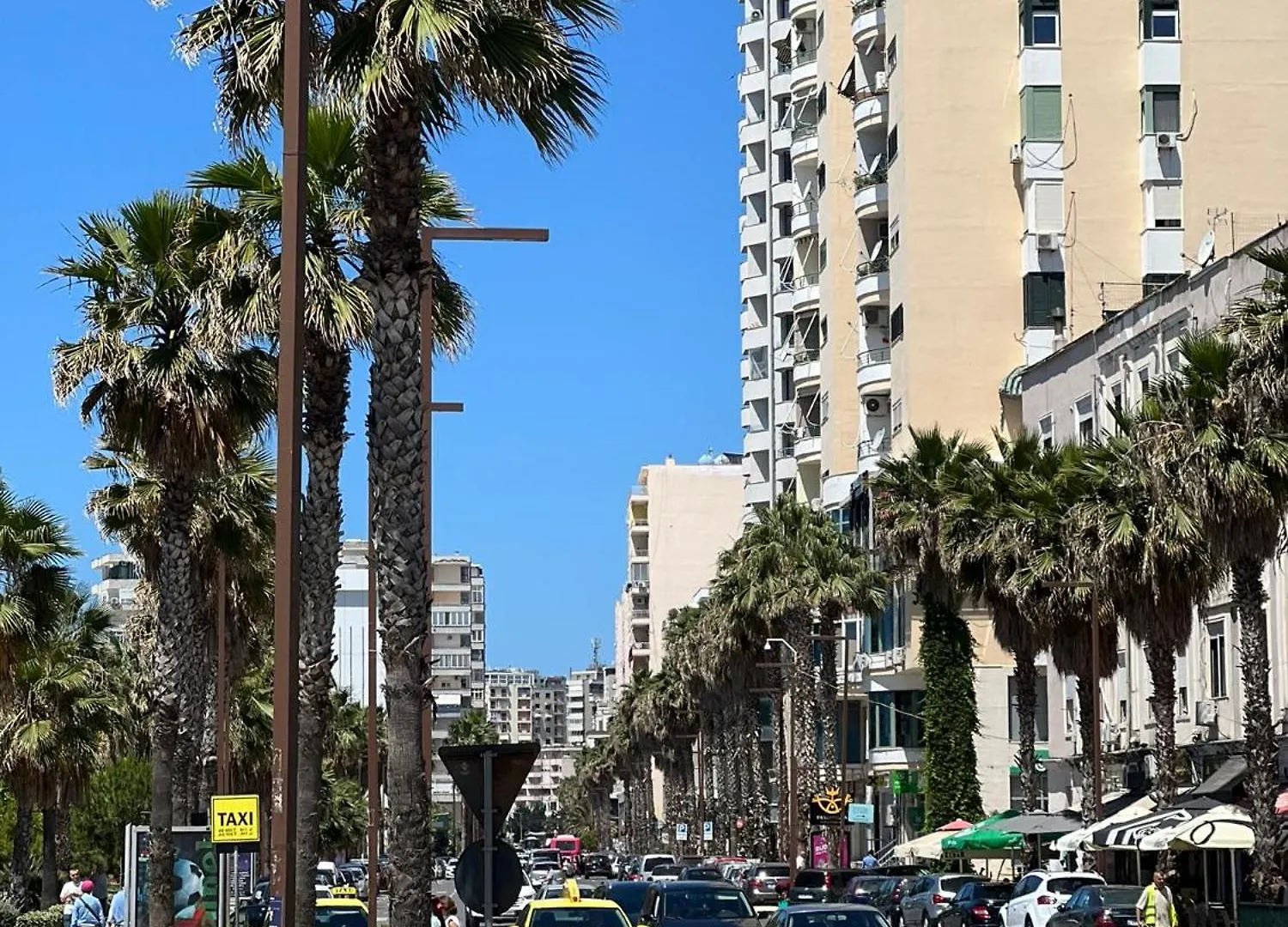 Sea View Apartman Qerret Golem